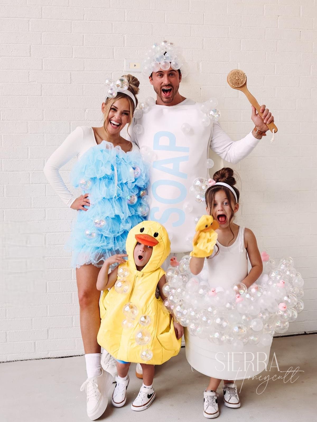family halloween costumes - sierra honeycutt