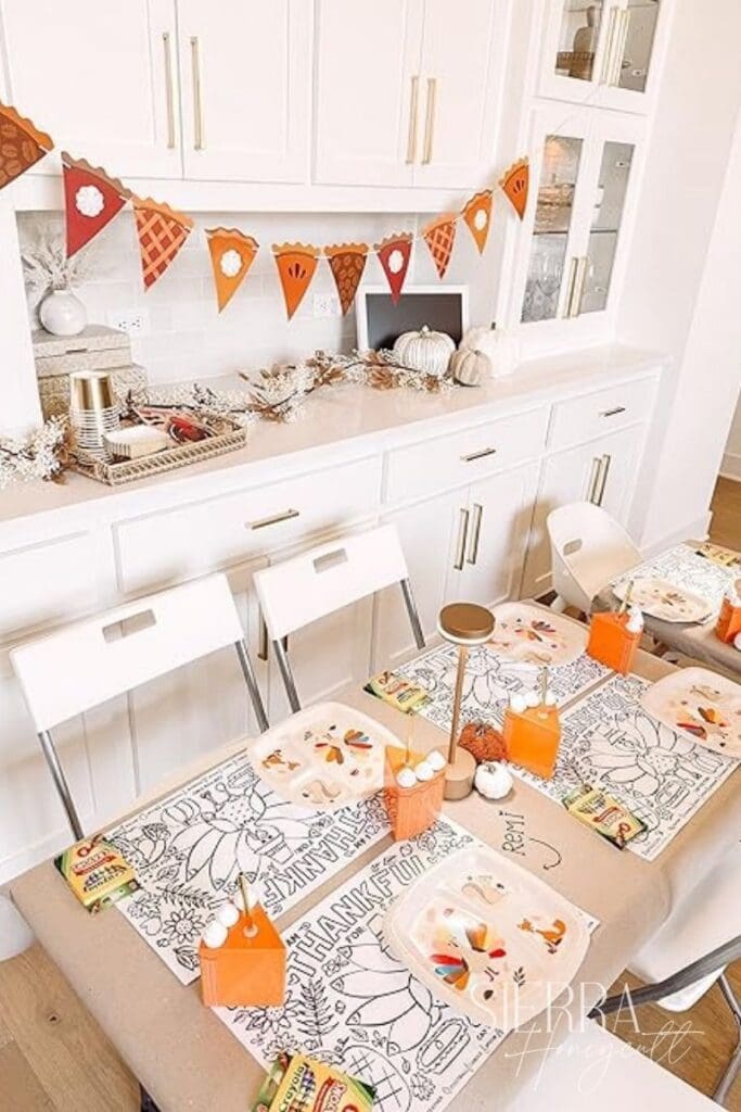 Sierra_Honeycutt_Thanksgiving_Kids_Table_Pie_Bar
